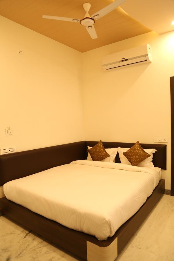 Hotel Delight Udaipur Bagian luar foto
