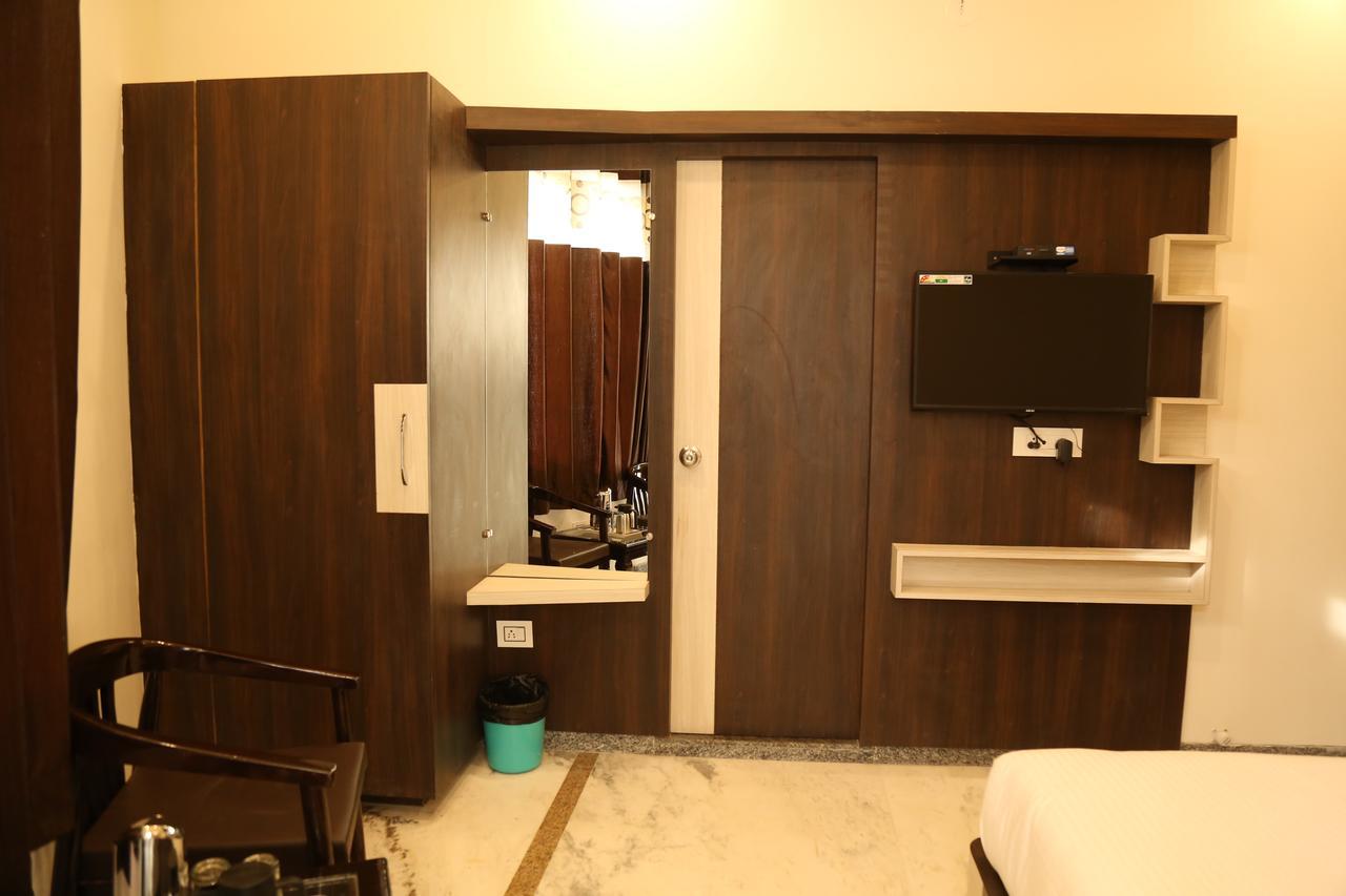 Hotel Delight Udaipur Bagian luar foto