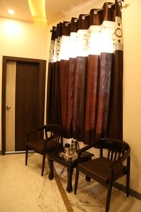 Hotel Delight Udaipur Bagian luar foto