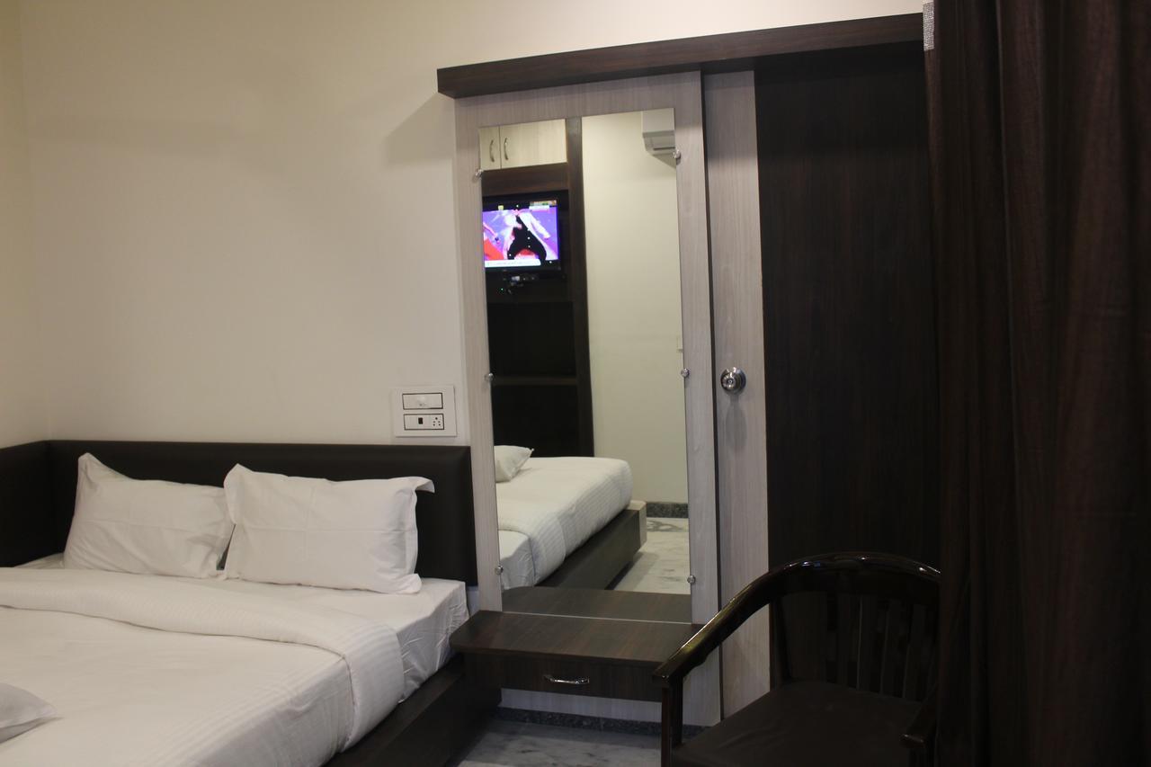 Hotel Delight Udaipur Bagian luar foto